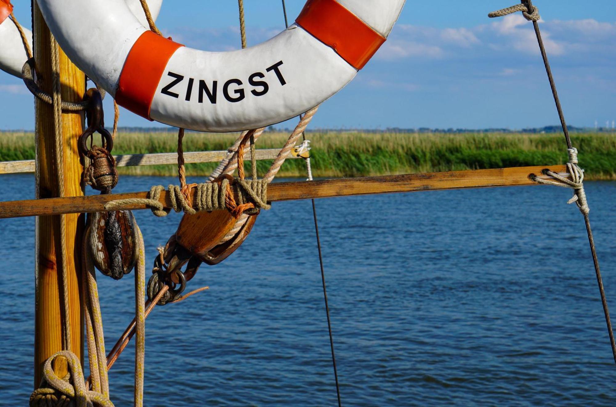 Leuchtturm An Der Seebruecke Zingst Exteriér fotografie